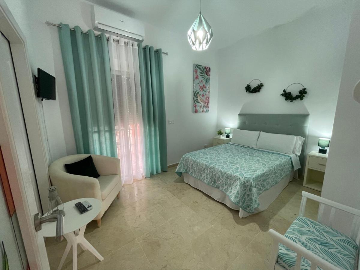 Villa Triana Sevilla Eksteriør billede