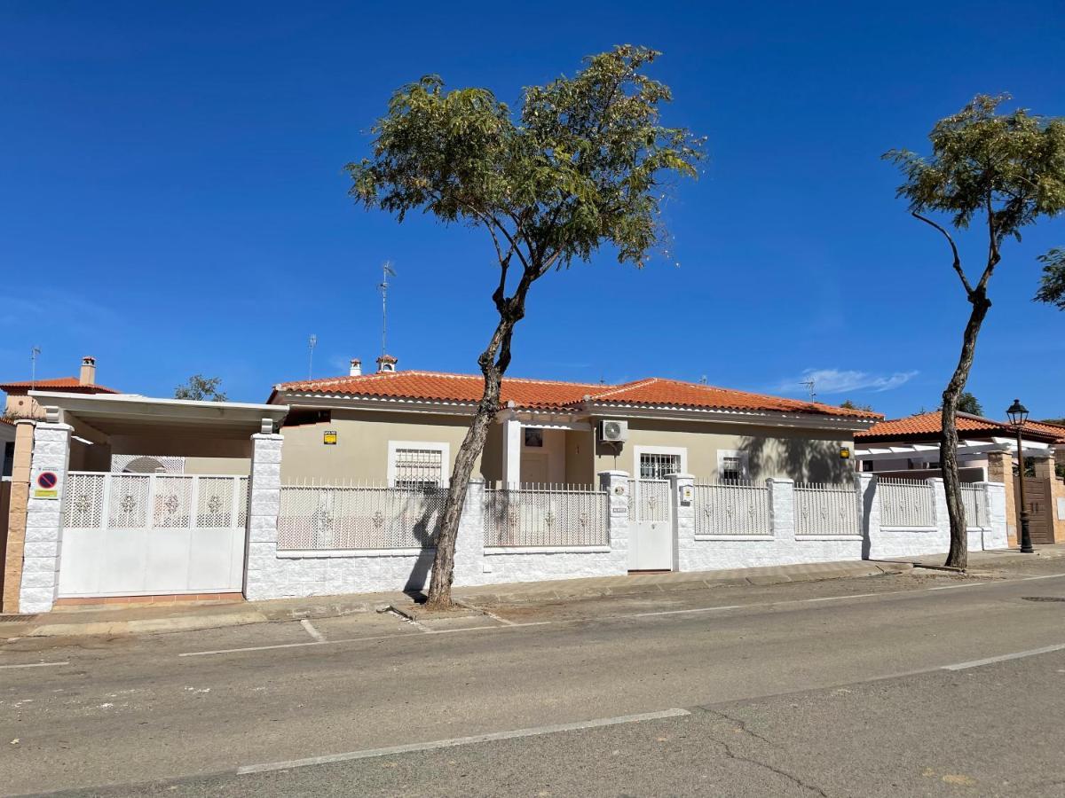 Villa Triana Sevilla Eksteriør billede