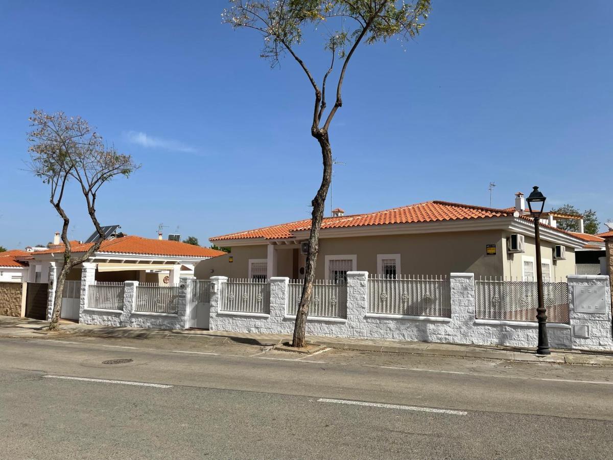 Villa Triana Sevilla Eksteriør billede