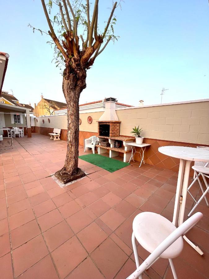 Villa Triana Sevilla Eksteriør billede