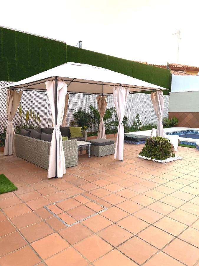 Villa Triana Sevilla Eksteriør billede