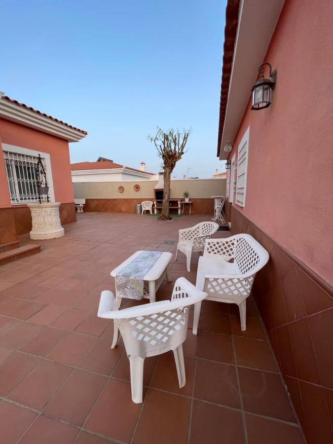 Villa Triana Sevilla Eksteriør billede